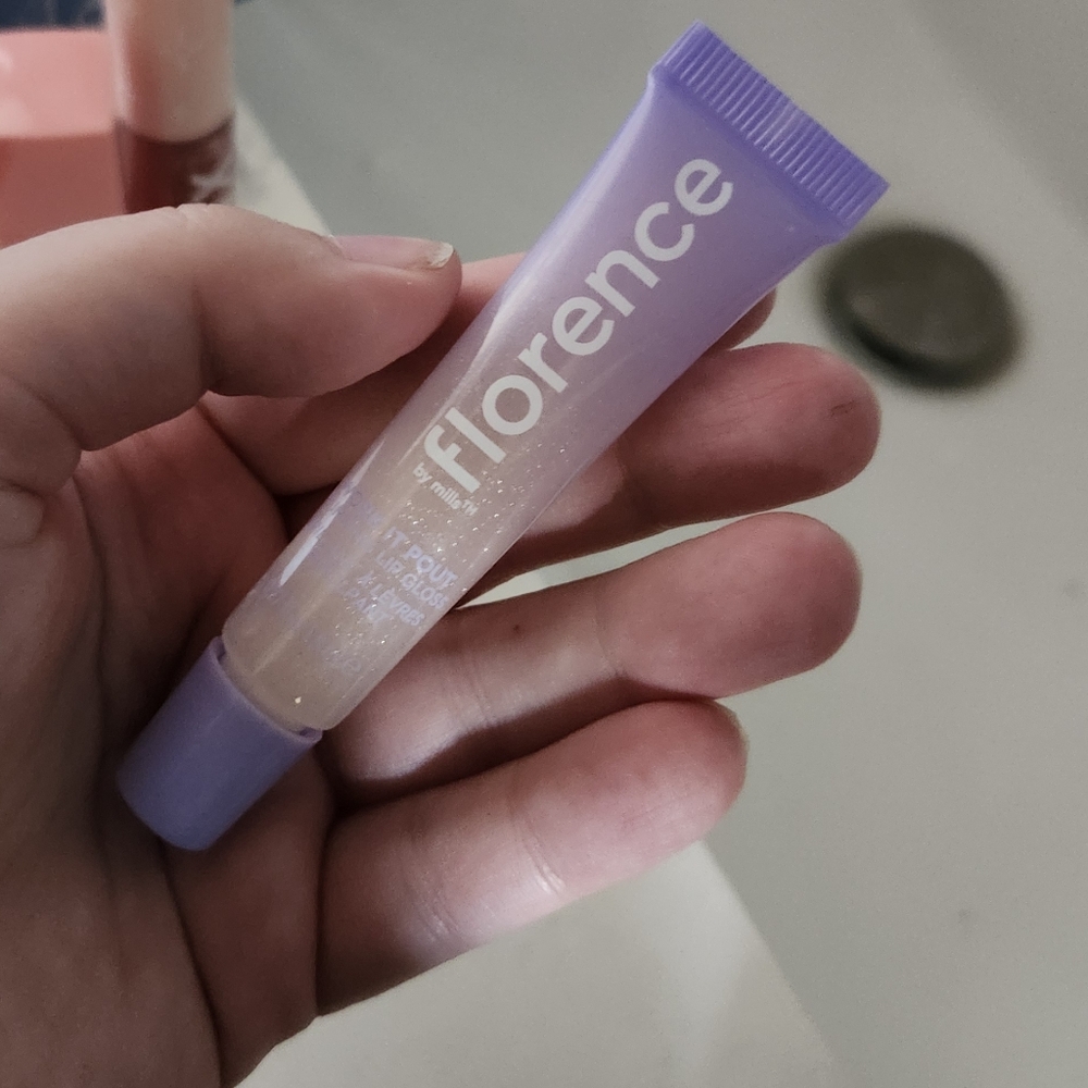 Florence by Mills Plumping Pout Shimmer Glitter Lip Gloss